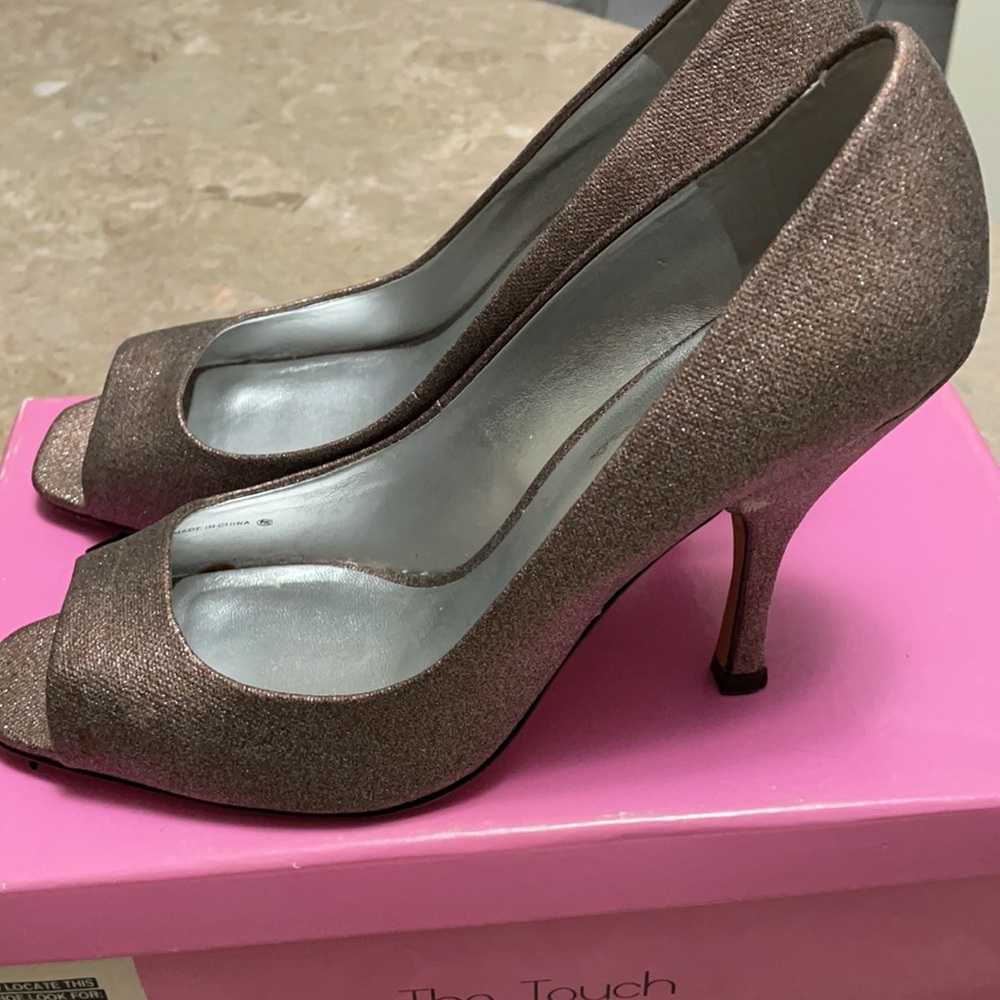 Shoes - Picture 2 of 2